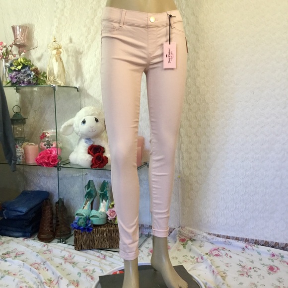 Juicy Couture Denim - Woman’s pink pulled on juicy couture jeans
